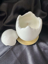 Charger l'image dans la galerie, Bougie • Oeuf