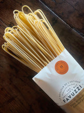 Charger l'image dans la galerie, Bucatini, pâtes longues artisanales avec trou central