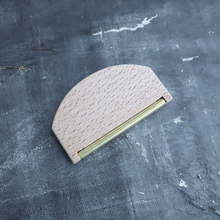 Charger l'image dans la galerie, Éliminateur de peluches en bois