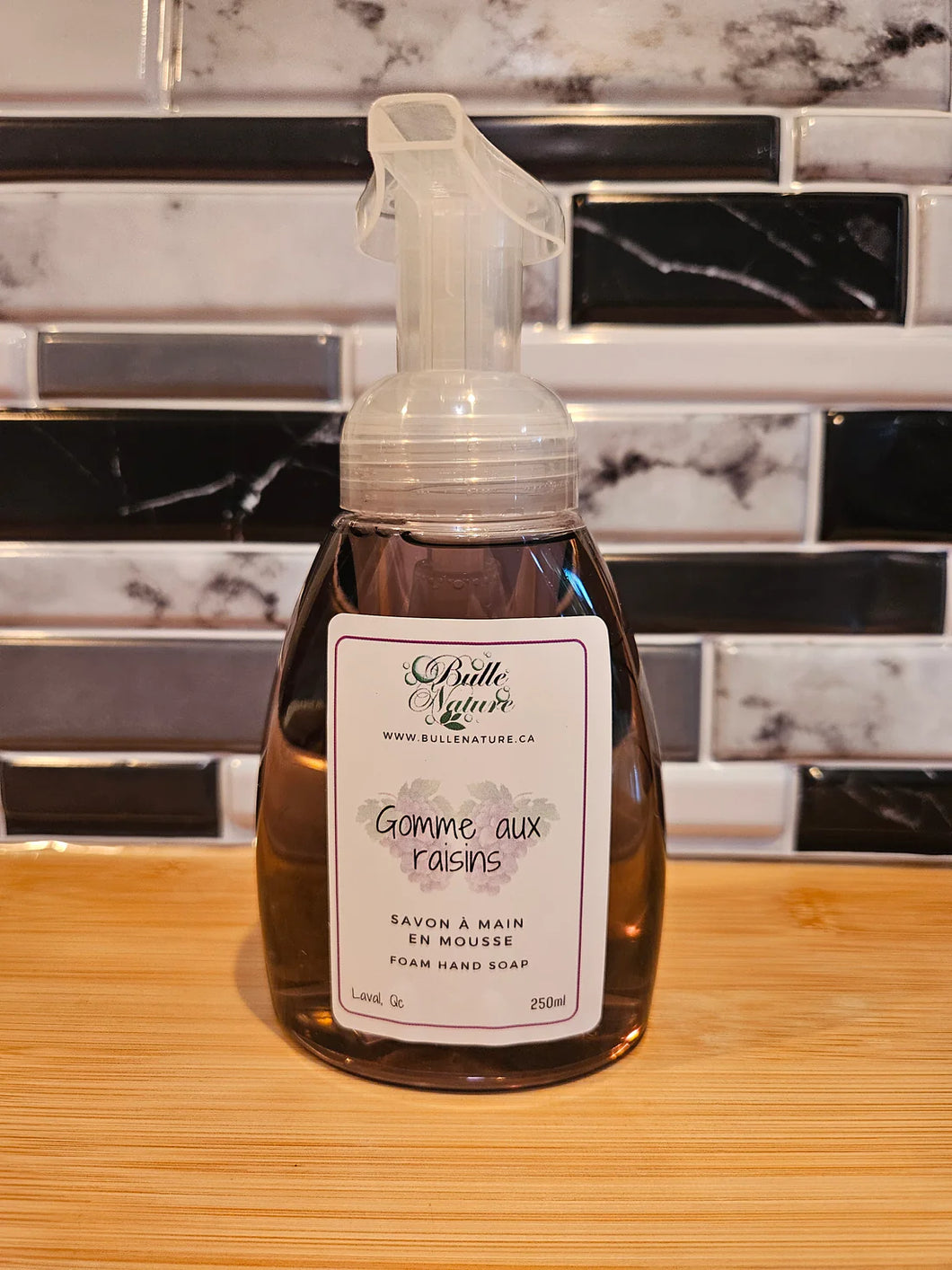 Savon mousse • Gomme aux raisins