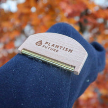 Charger l'image dans la galerie, Éliminateur de peluches en bois
