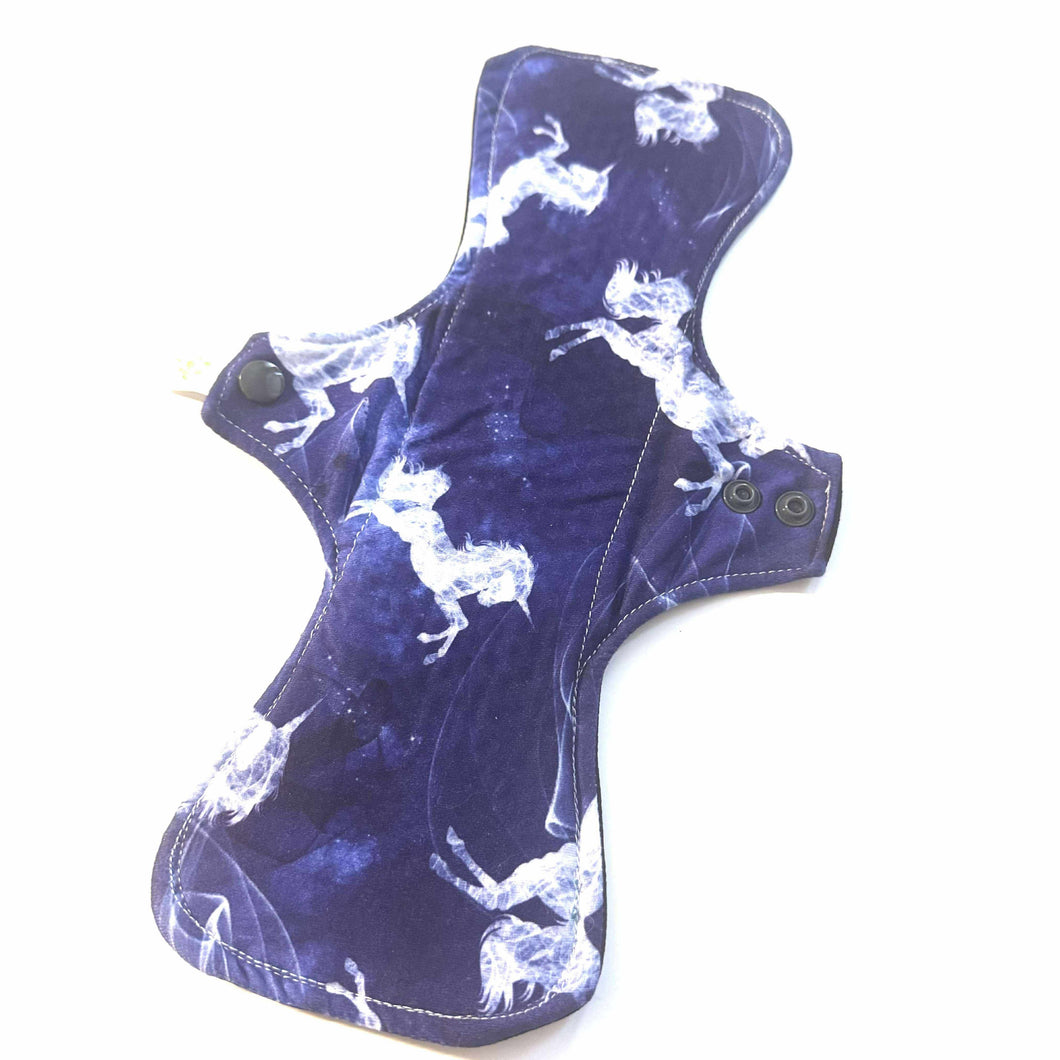 Serviette hygiénique lavable de jour • Licorne