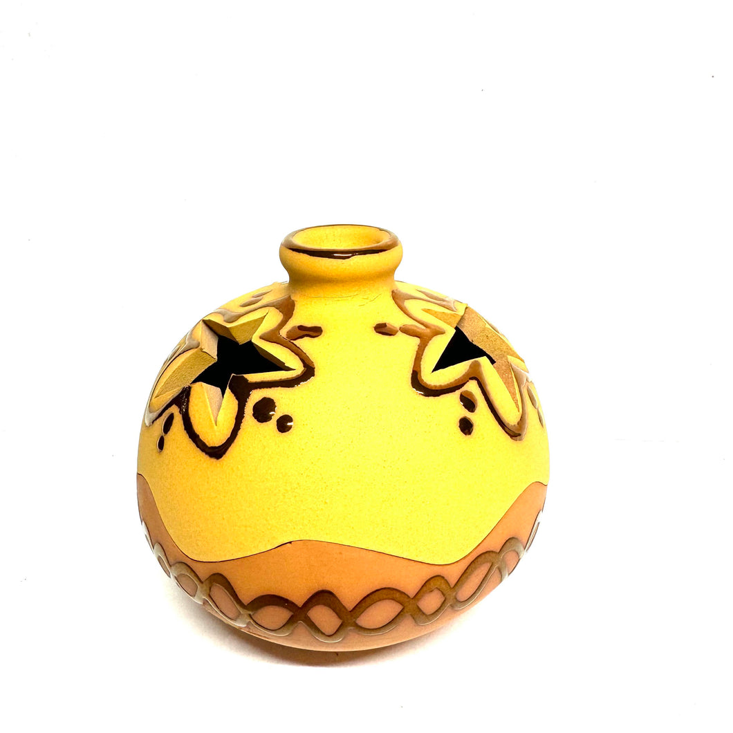 Cache pot jaune