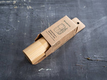 Charger l'image dans la galerie, Soie dentaire à l'amidon de maïs: Fil dentaire avec étui
