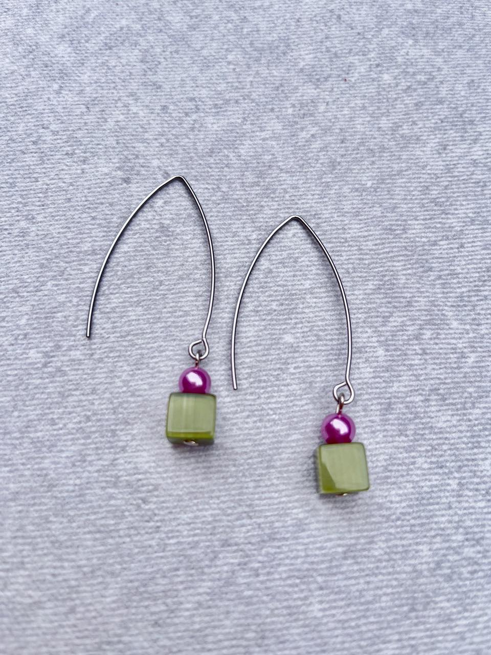 Boucle d'oreille vert & rose