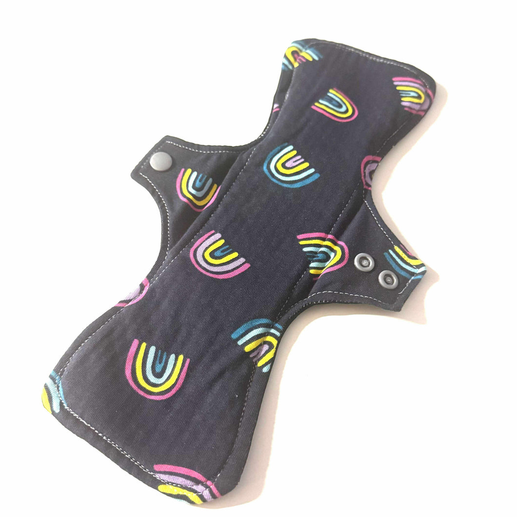 Serviette hygiénique lavable de nuit • Arc-en-ciel