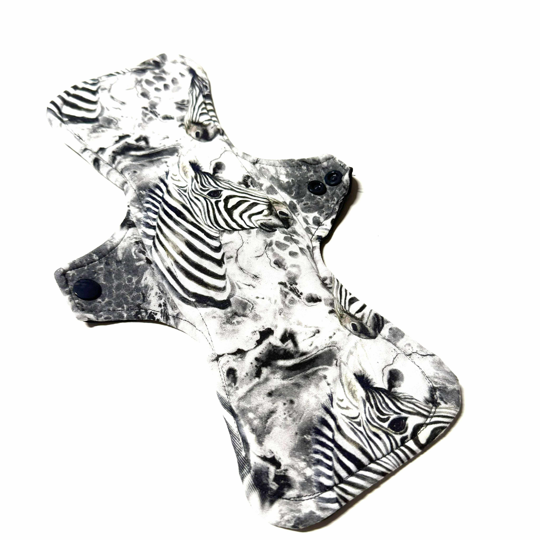 Serviette hygiénique lavable de nuit • Zébre