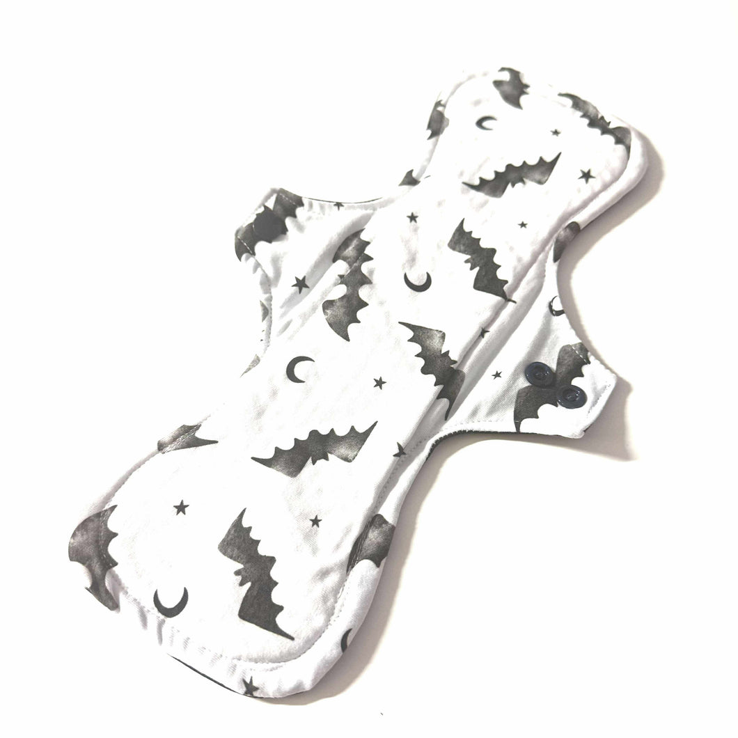 Serviette hygiénique lavable de nuit • Chauve souris