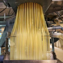Charger l'image dans la galerie, Bucatini, pâtes longues artisanales avec trou central

