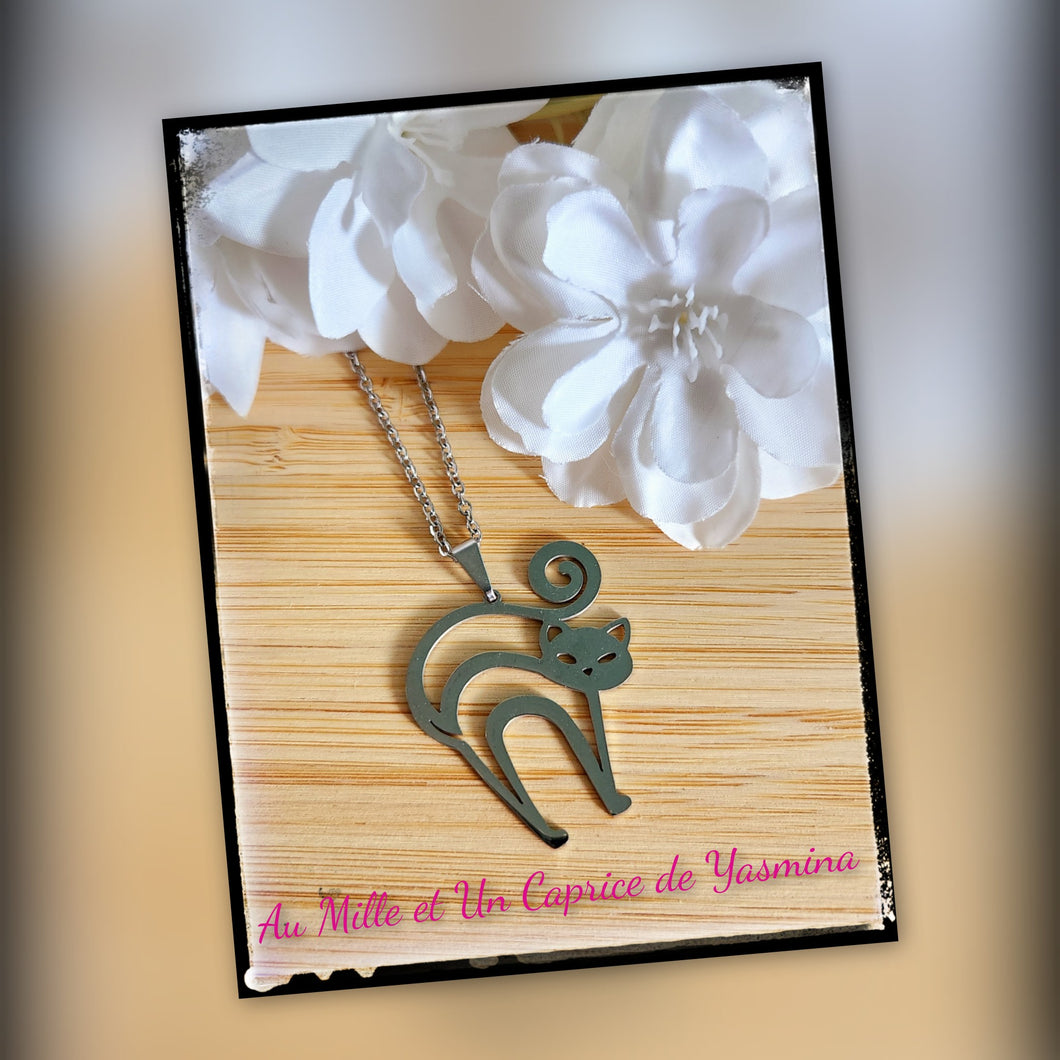 Collier • Chat