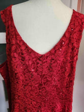 Charger l'image dans la galerie, Robe rouge • 3XL
