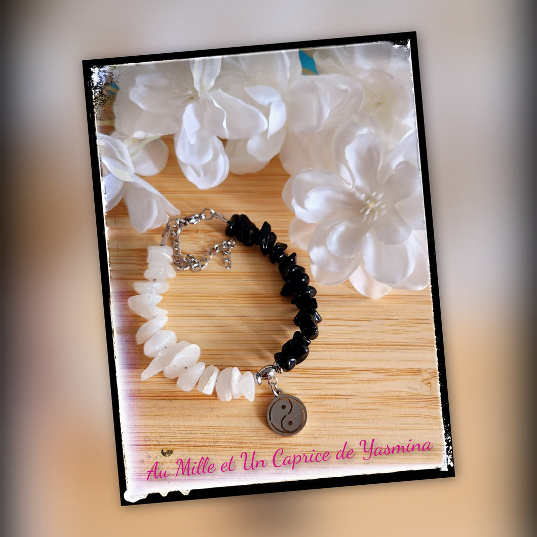 Bracelet blanc et noir
