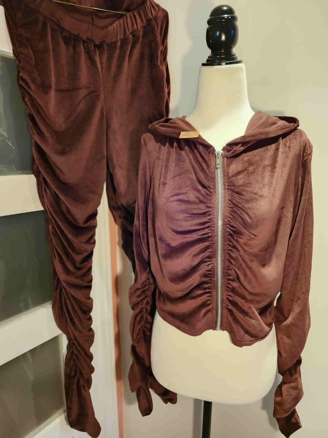 Ensemble velours brun neuf • L